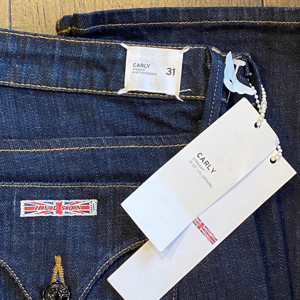 Hudson Carly Flap Straight Leg Jeans Size 31 NWT